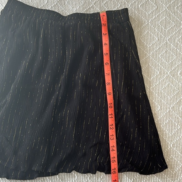 Michael Kors Skirt Holiday Party - Picture 8 of 10